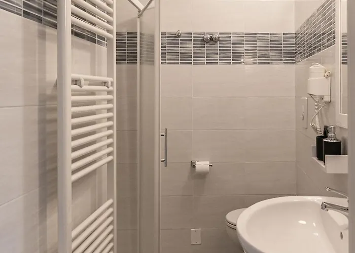 Guest house Ingarda 3*