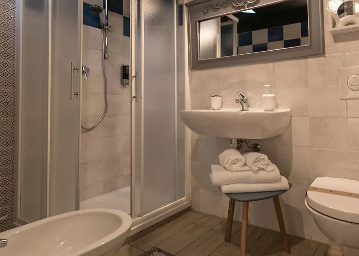 Guest house Ingarda 3*