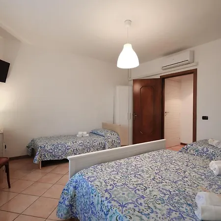 بيت ضيافة Ingarda 3*
